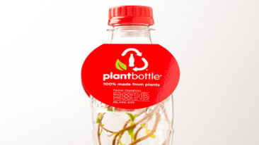 La prima bottiglia al mondo di plastica 100{f94e4705dd4b92c5eea9efac2f517841c0e94ef186bd3a34efec40b3a1787622} riciclabile arriva da Coca-Cola